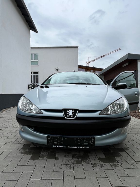 Peugeot 206 159.000 km 1.800 € Eisenberg 67304