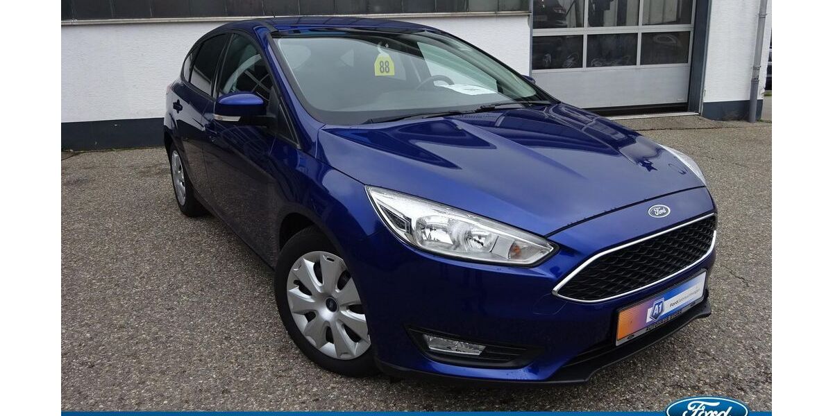 Ford Focus 73.958 km 8.990 &euro; Villingen-Schwenningen 78052