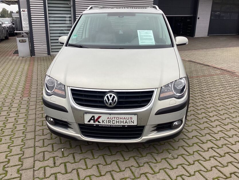 VW Touran 118.300 km 8.900 € Kirchhain 35274
