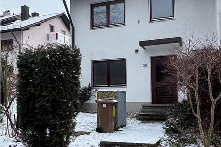 Haushälfte mit großem Garten, 5 Zimmern & Top-Lage 5 zimmer