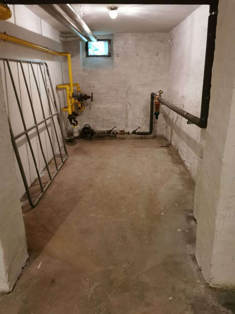 Halle in Berlin 150 € 30 m²
