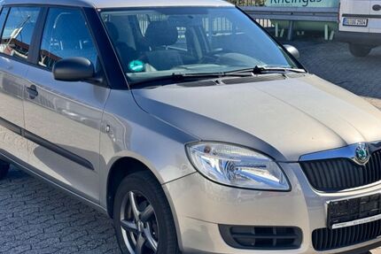 Skoda Fabia 115.560 km 5.950 &euro; Bornheim 53332