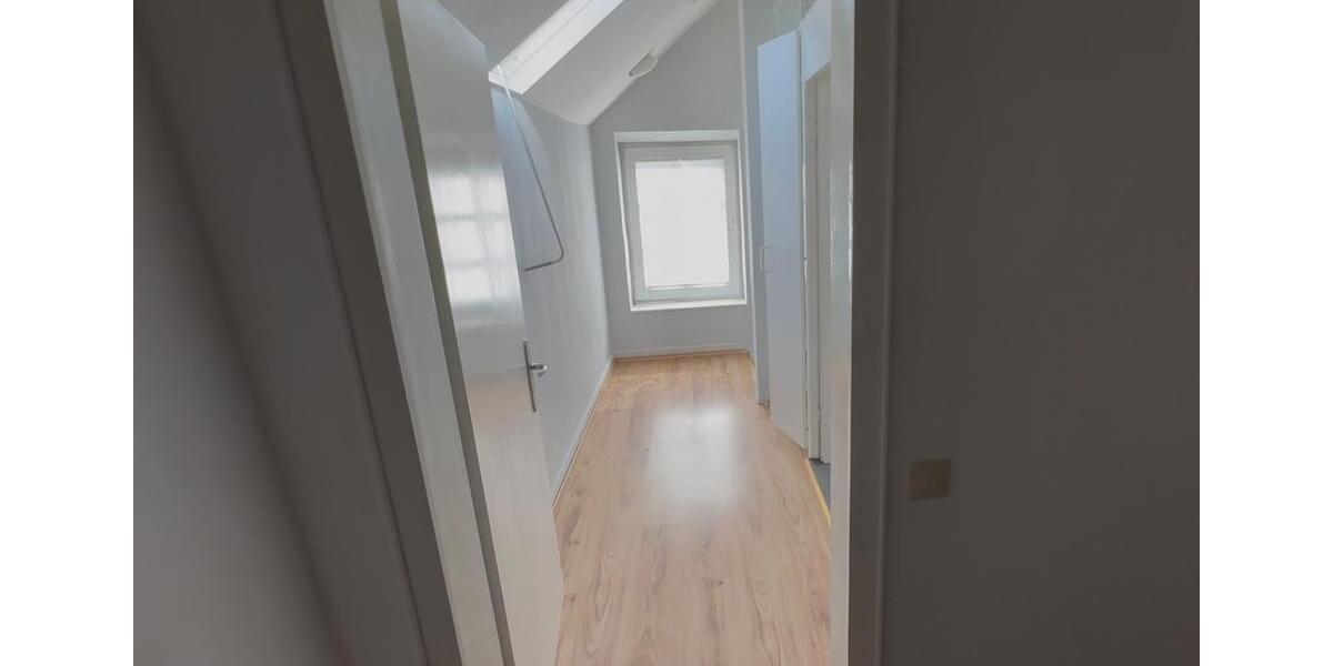 Erdgeschoßwohnung Königswinter - 2.5 Zimmer, 70 m&sup2;, 1.150&euro; | Angebot:26660530