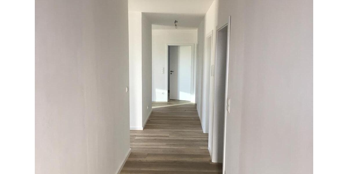 Erdgeschoßwohnung Hünfeld - 4 Zimmer, 99 m&sup2;, 890&euro; | Angebot:26325850