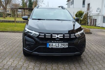 Dacia Sandero 18.000 km 13.000 &euro; Forst 76694