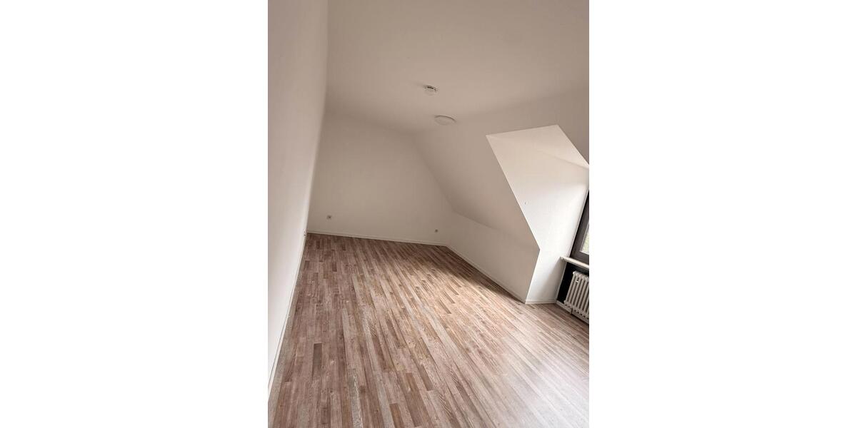 Dachgeschoßwohnung Porta Westfalica - 2 Zimmer, 64 m&sup2;, 105.000&euro; | Angebot:26426898