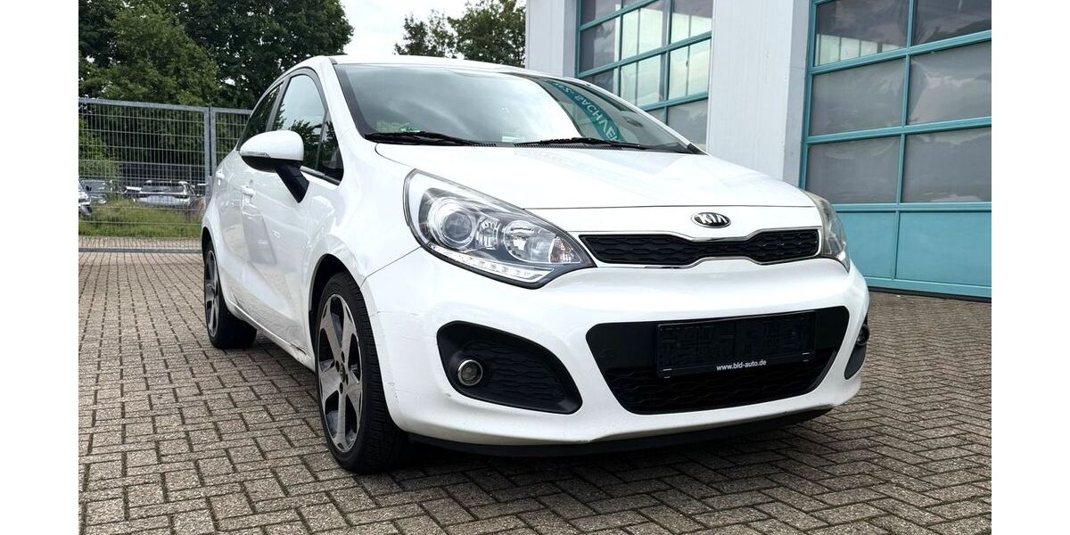 Kia Rio 114.253 km 4.390 &euro; Düren 52349