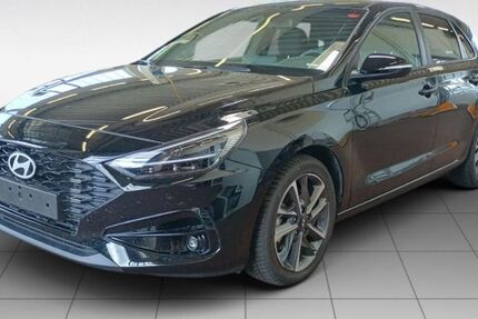 Hyundai i30 12.622 km 24.990 € Schiffweiler 66578