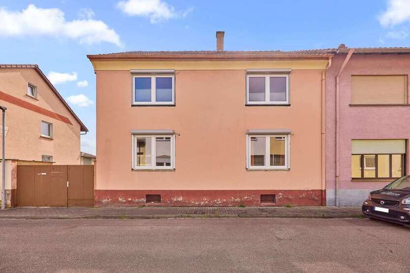 Haus zum Kaufen in Oberhausen-Rheinhausen 489.000 € 171 m²