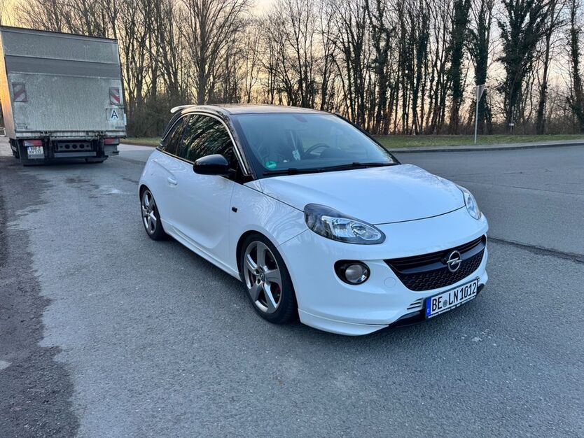 Opel Adam 68.000 km 13.000 € Beckum 59269