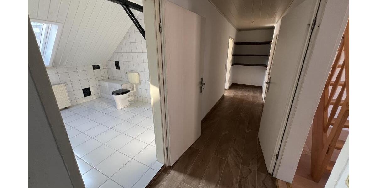 Ihre Chance in Weida – Mehrfamilienhaus in zentraler Lage mit Entwicklungspotenzial! *provisionsfrei - Mehrfamilienhaus, Wohnhaus Weida Liebsdorf | Angebot:27212503