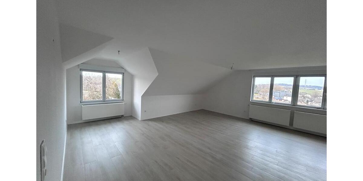 Einfamilienhaus Morsbach - 3 Zimmer, 138 m&sup2;, 1.000&euro; | Angebot:25151786