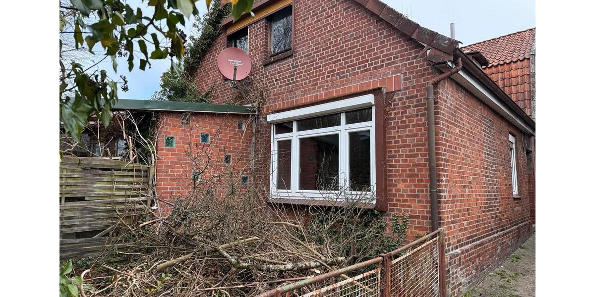 Einfamilienhaus Neuhaus (Oste) - 10 Zimmer, 145 m&sup2;, 75.000&euro; | Angebot:25987642