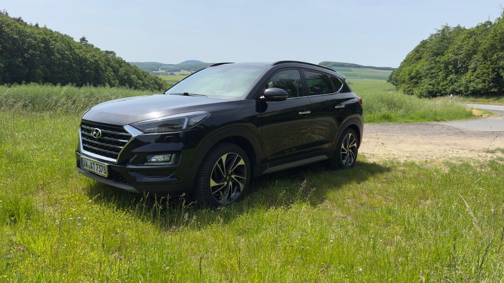 Hyundai TUCSON 120.000 km 17.777 &euro; Rheinbach 53359