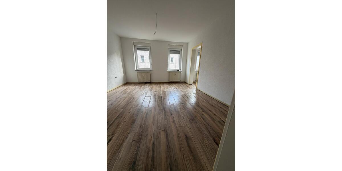 Erdgeschoßwohnung Saarbrücken West - 3 Zimmer, 72 m&sup2;, 650&euro; | Angebot:25546279