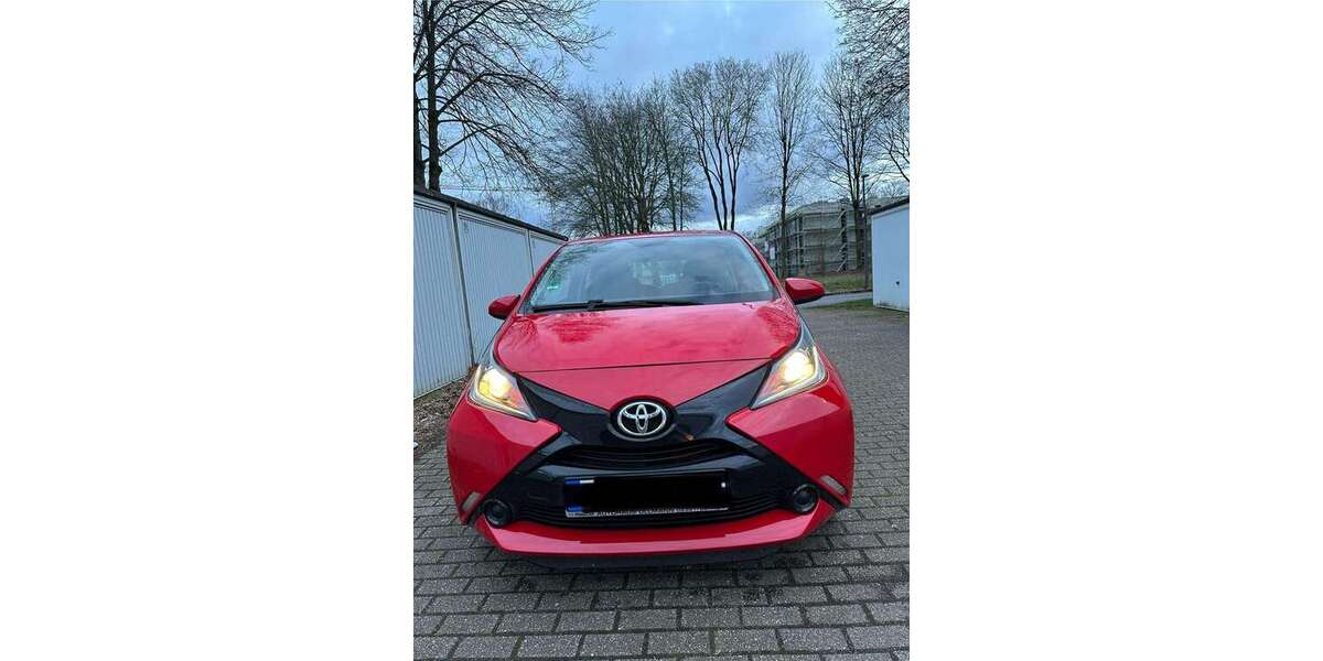 Toyota Aygo 203.546 km 3.900 &euro; Oer-Erkenschwick 45739