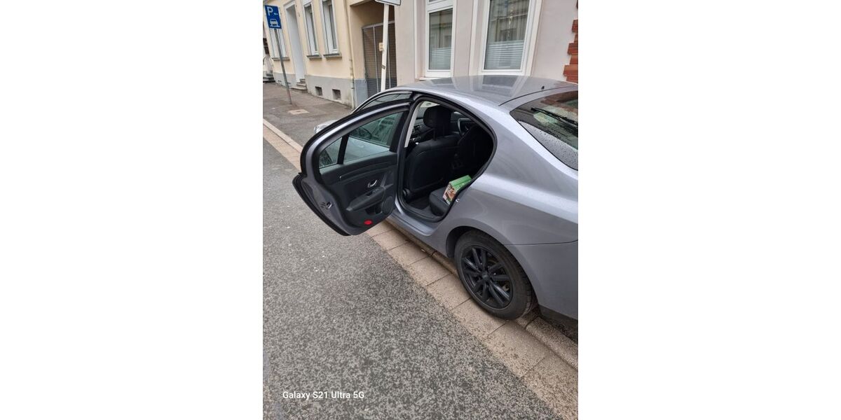 Renault Laguna 141.000 km 2.399 &euro; Lüdenscheid 58513
