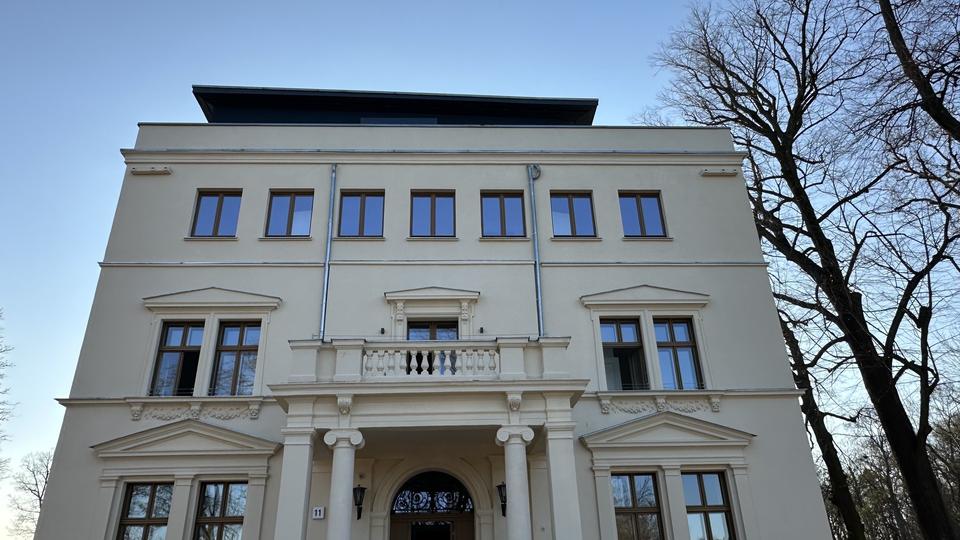 Einfamilienhaus Ludwigsfelde - 3 Zimmer, 141 m&sup2;, 1.960&euro; | Angebot:23081568