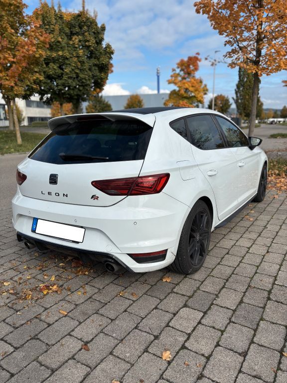Seat Leon 141.000 km 12.200 € Kirchberg an der Murr 71737