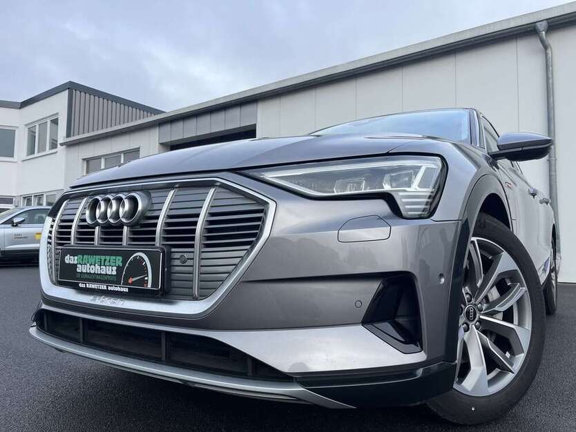 Audi e-tron 35.831 km 29.860 € Marktredwitz 95615