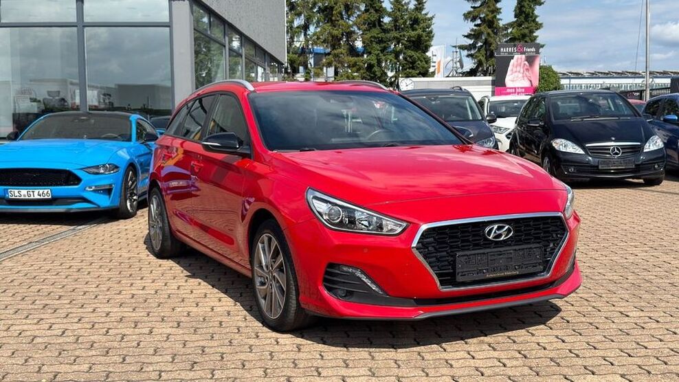 i30