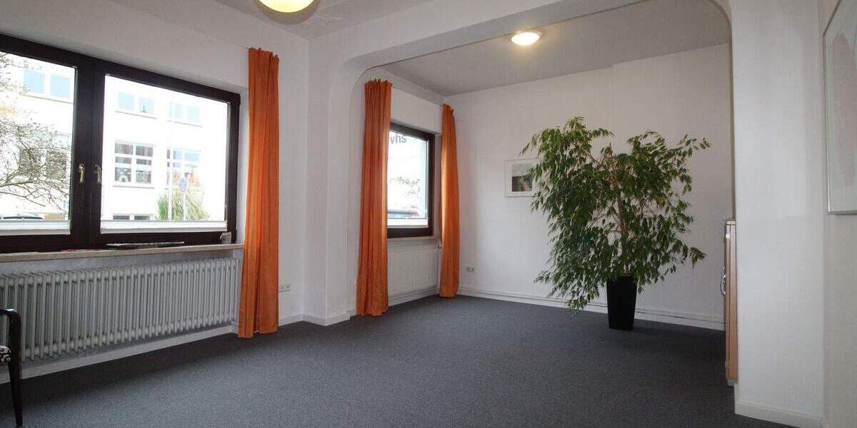 Einfamilienhaus Brake - 8 Zimmer, 190.000&euro; | Angebot:25386815