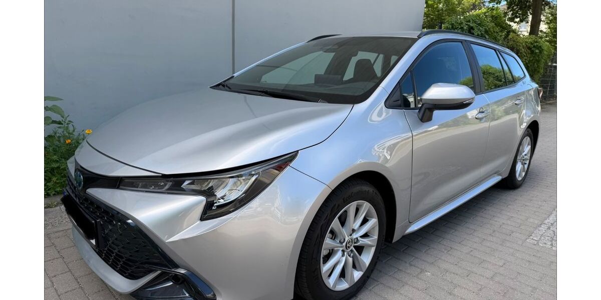 Toyota Corolla 26.006 km 24.600 &euro; Berlin 14199