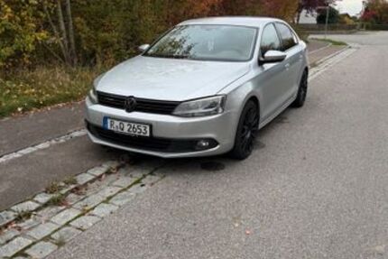 VW Jetta 209.000 km 5.500 &euro; München 85386