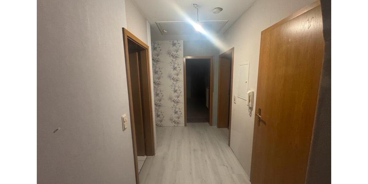 4-ZKB Dachgeschosswohnung mit 73 m² zu vermieten 4 zimmer