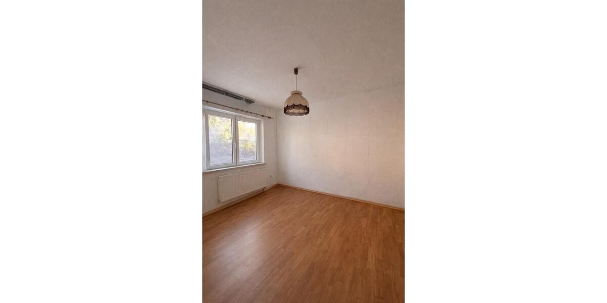Einfamilienhaus Eisfeld - 11 Zimmer, 195 m&sup2;, 115.000&euro; | Angebot:26215593