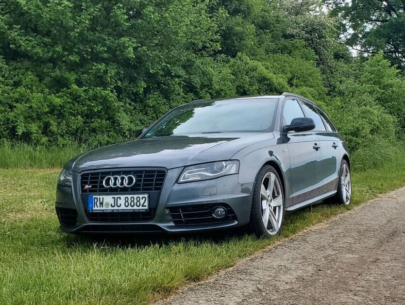 Audi S4 151.805 km 17.425 € Fluorn-Winzeln 78737