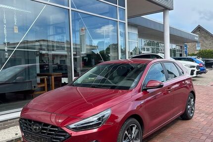 Hyundai i30 110.000 km 15.490 &euro; Ibbenbüren 49477