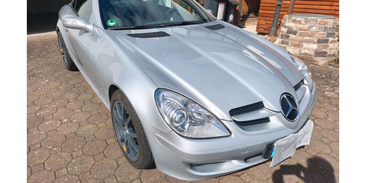 Mercedes-Benz SLK 350 183.000 km 9.300 &euro; Mengerskirchen 35794