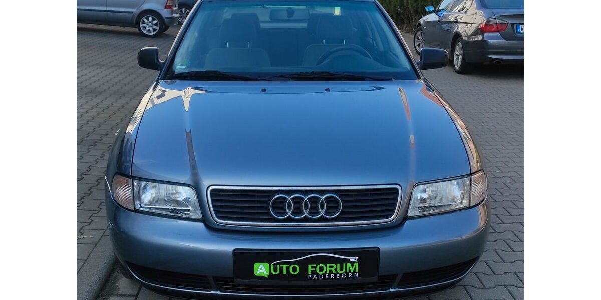 Audi A4 143.000 km 2.499 &euro; Paderborn 33102