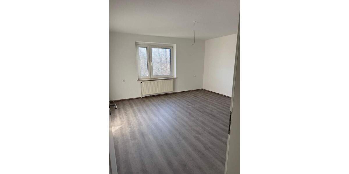 Etagenwohnung Zeitz - 4 Zimmer, 73 m&sup2;, 450&euro; | Angebot:26763345