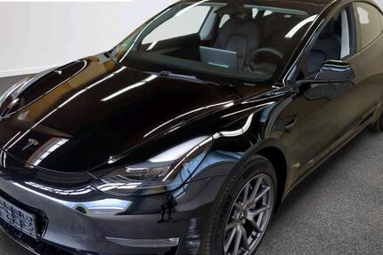 Tesla Model 3 50.000 km 30.940 &euro; Steinbach-Hallenberg OT Herges-Hallenberg 98587