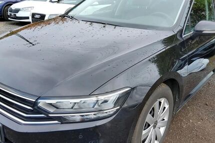 VW Passat 175.000 km 17.990 € Peine 31226