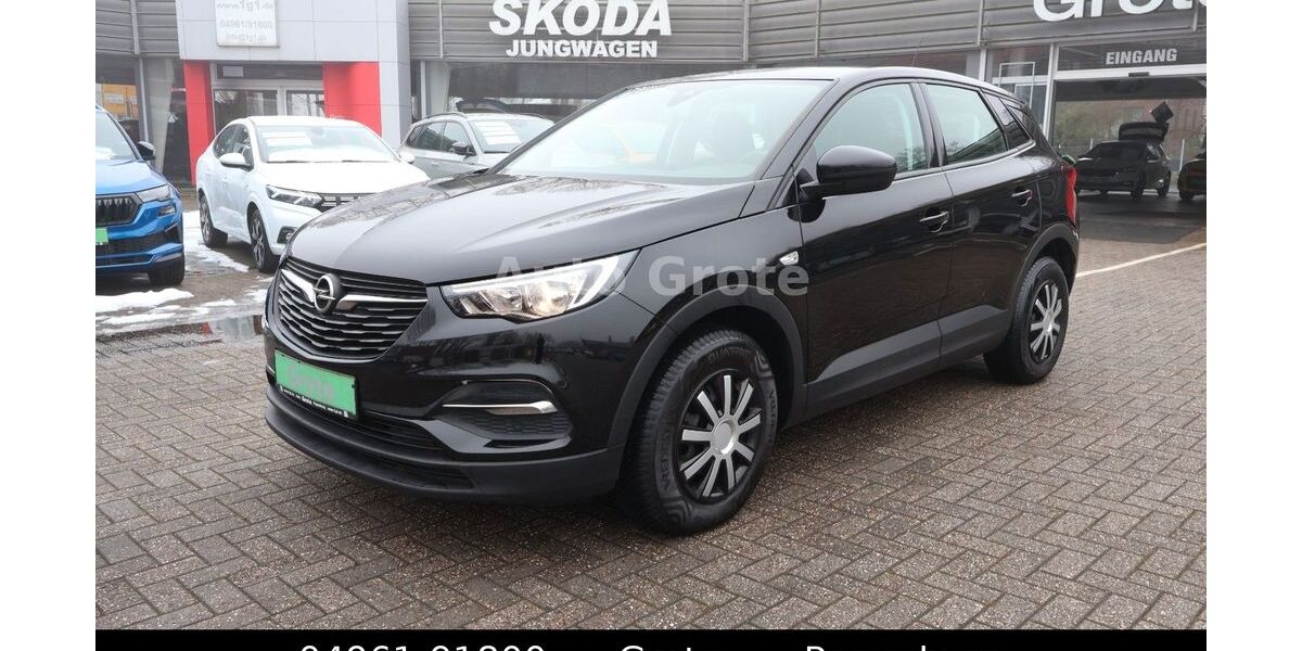 Opel Grandland (X) 84.211 km 13.990 &euro; Papenburg 26871