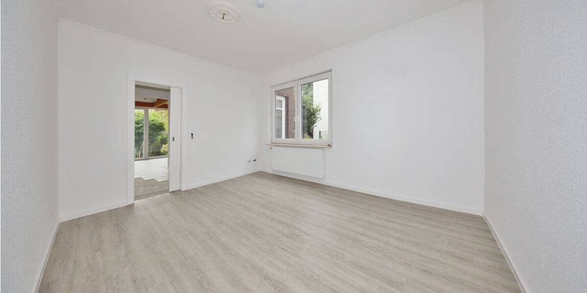 Einfamilienhaus Wilhelmshaven Bant - 7 Zimmer, 171 m&sup2;, 320.000&euro; | Angebot:26834390