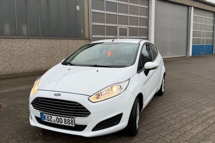 Ford Fiesta 202.000 km 3.699 &euro; Zandt 93499