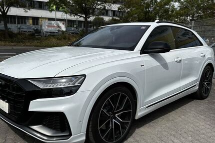 Audi Q8 131.800 km 48.890 &euro; Würzburg 97076