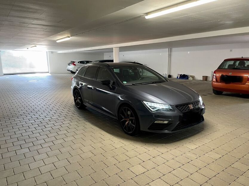 Seat Leon 86.000 km 22.500 € Pfalzgrafenweiler 72285