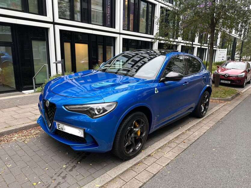 Alfa Romeo Stelvio 67.800 km 46.990 € Essen 45133