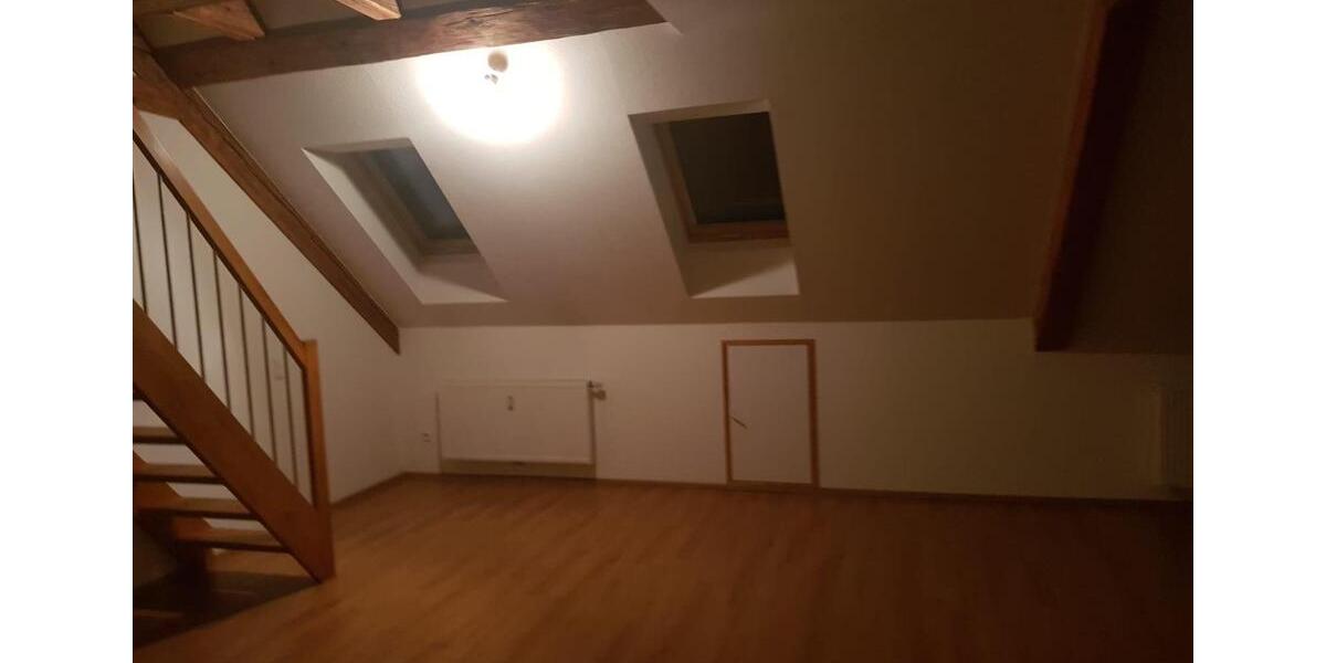 4,5-Zimmer-Maisonettewohnung mit Galerie, Garage & Garten 4.5 zimmer