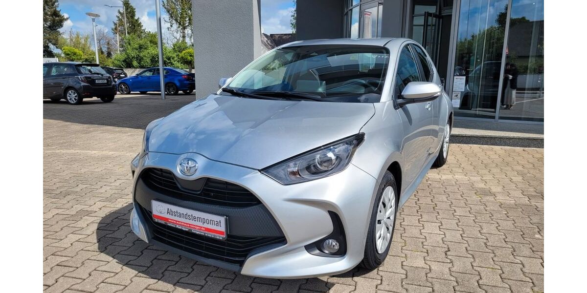Toyota Yaris 21.790 km 18.999 &euro; Königsbrunn / Augsburg 86343