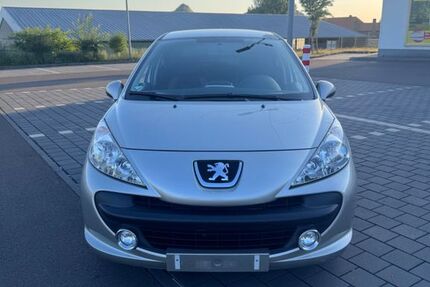 Peugeot 207 89.000 km 4.500 &euro; Völklingen 66333