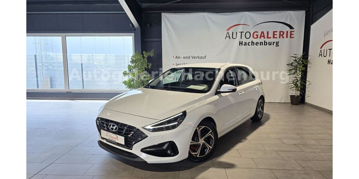Hyundai i30 92.900 km 15.890 &euro; Hachenburg 57627