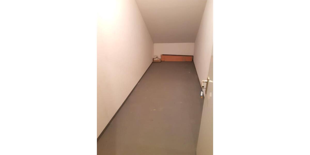 Etagenwohnung Leverkusen - 2 Zimmer, 71 m&sup2;, 1.000&euro; | Angebot:26399102