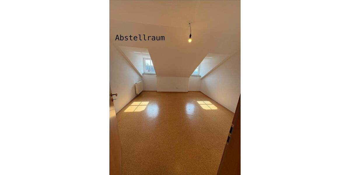 Dachgeschoßwohnung Hauzenberg - 4 Zimmer, 85 m&sup2;, 650&euro; | Angebot:25456498