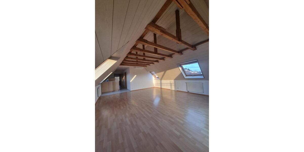 Dachgeschoßwohnung Erlenbach - 3.5 Zimmer, 75 m&sup2;, 309.000&euro; | Angebot:24455160